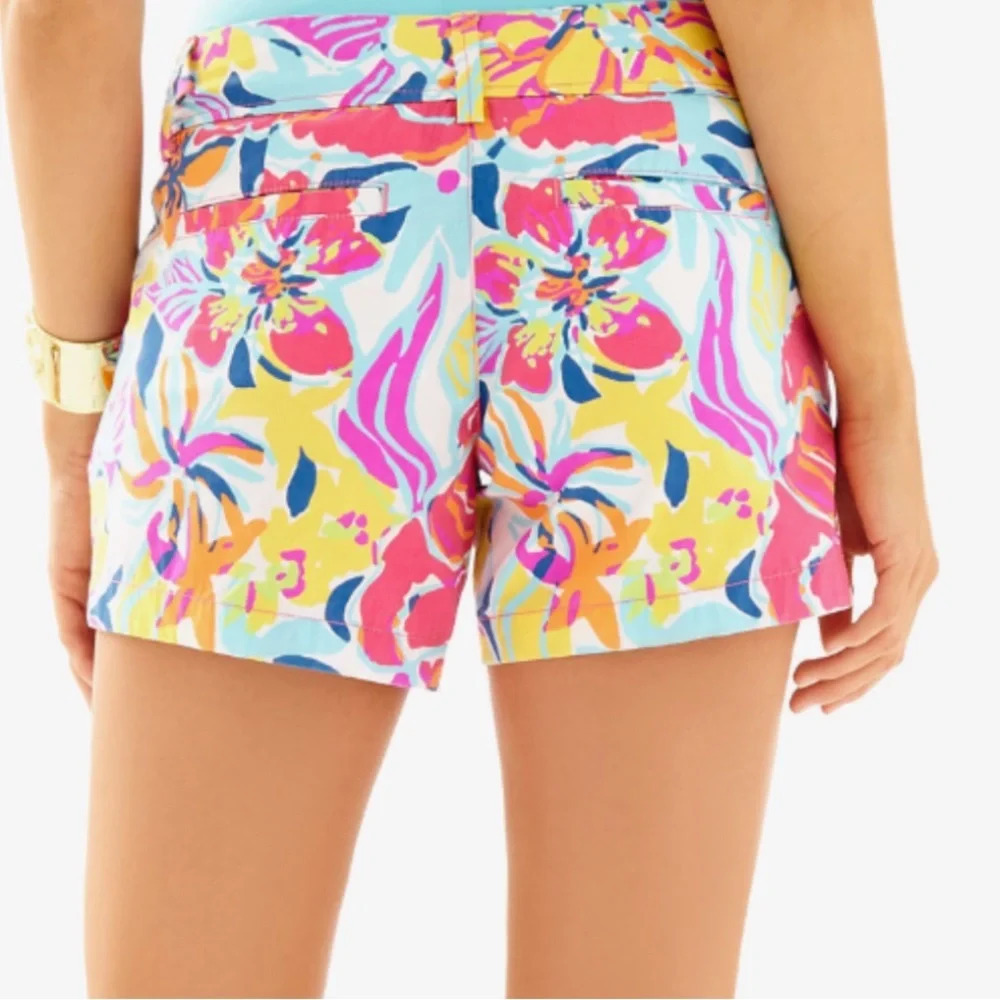Lilly Pulitzer Besame Mucho The Callahan Short size 2 - Picture 3 of 12